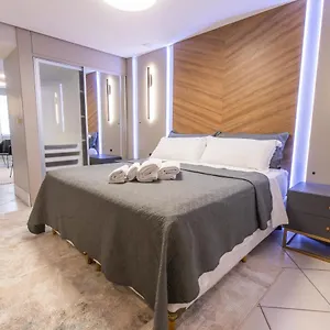 Delupo - Livin Apart-hotel